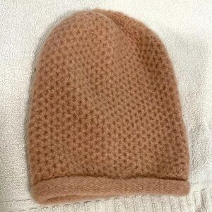 FREE PEOPLE PEACH BEANIE